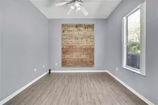 300 Hampshire Ave, Spring Hill, FL 34606 - Photo 20