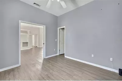 300 Hampshire Avenue, Spring Hill, FL 34606 - Photo 20