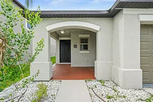 31536 Barrel Wave Way, Wesley Chapel, FL 33545 - Photo 4
