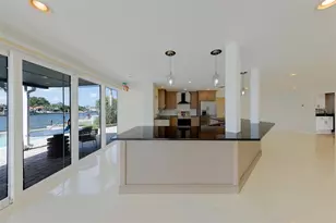 795 119th Ave, Treasure Island, FL 33706 - Photo 18