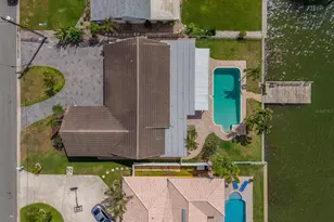 795 119th Ave, Treasure Island, FL 33706 - Photo 2
