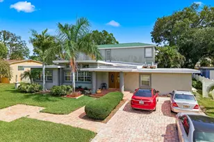 850 36th Ave S, Saint Petersburg, FL 33705 - Photo 2