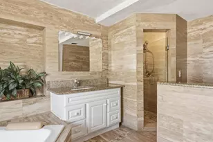 850 36th Ave S, Saint Petersburg, FL 33705 - Photo 14
