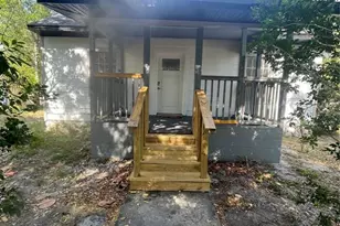 1339 13th St W, Bradenton, FL 34205 - Photo 2