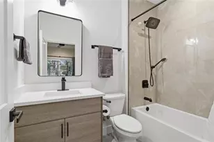 215 W Columbus Dr, Tampa, FL 33602 - Photo 10