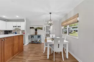 301 Kings Blvd, Sun City Center, FL 33573 - Photo 14