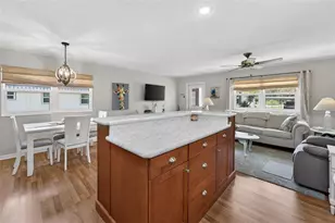 301 Kings Blvd, Sun City Center, FL 33573 - Photo 8