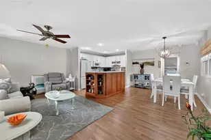 301 Kings Blvd, Sun City Center, FL 33573 - Photo 4