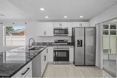 9212 Spy Glass Court, Tampa, FL 33615 - Photo 28