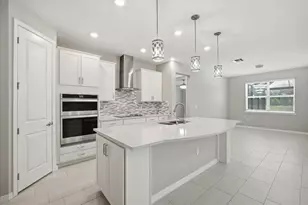 9107 Rally Spring Loop, Wesley Chapel, FL 33545 - Photo 10