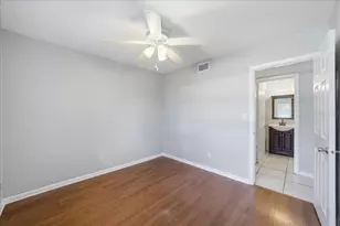 15005 Monet Dr, Tampa, FL 33613 - Photo 22
