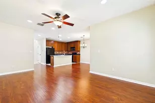 13128 Logan Captiva Ln, Gibsonton, FL 33534 - Photo 6
