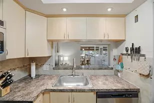 5108 Amulet Dr, New Port Richey, FL 34652 - Photo 14