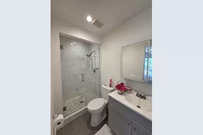 16638 Brigadoon Drive, Tampa, FL 33618 - Photo 18