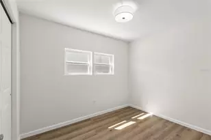 6852 Mount Quincy Dr NE, Saint Petersburg, FL 33702 - Photo 24