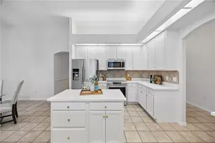 10232 Estuary Dr, Tampa, FL 33647 - Photo 8