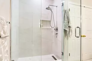 6302 Vista Verde Dr E, Saint Petersburg, FL 33707 - Photo 42