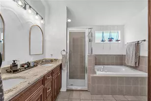 16316 Bridgeglade Ln, Lithia, FL 33547 - Photo 12
