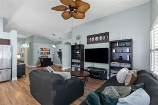 8606 Fawn Creek Dr, Tampa, FL 33626 - Photo 16