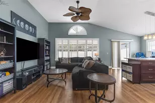 8606 Fawn Creek Dr, Tampa, FL 33626 - Photo 18