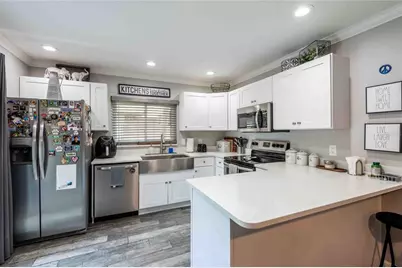 15307 W Pond Woods Drive #301, Tampa, FL 33618 - Photo 14