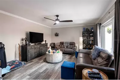 15307 W Pond Woods Drive #301, Tampa, FL 33618 - Photo 16