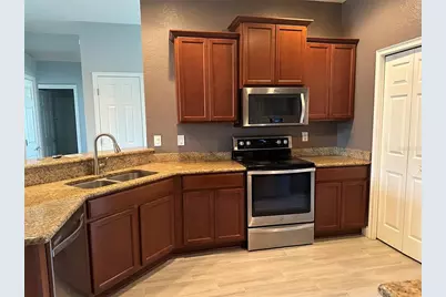 2597 Highlands Creek Way, Lakeland, FL 33813 - Photo 2