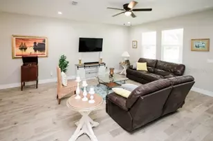 705 E Elm St, Tampa, FL 33604 - Photo 4