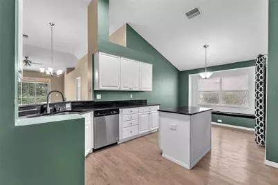 17738 Nathans Drive, Tampa, FL 33647 - Photo 4