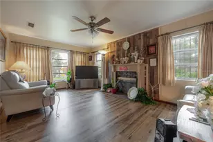 3803 River Grove Dr, Tampa, FL 33610 - Photo 14
