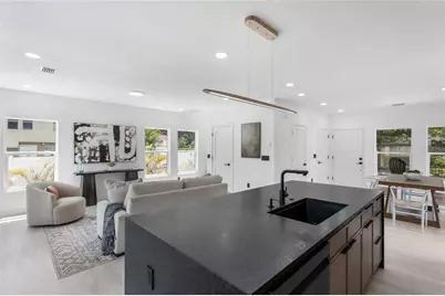 4601 Queensboro Avenue S, Saint Petersburg, FL 33711 - Photo 10