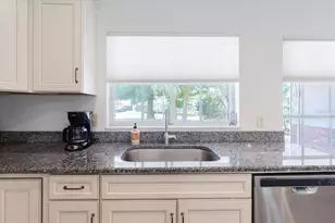2032 W Ridge Dr, Clearwater, FL 33763 - Photo 18