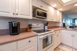 17900 Gulf Blvd, Redington Shores, FL 33708 - Photo 24