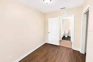 201 35th St S, Saint Petersburg, FL 33711 - Photo 10