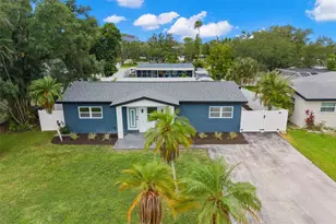 4430 Carson St NE, Saint Petersburg, FL 33703 - Photo 2