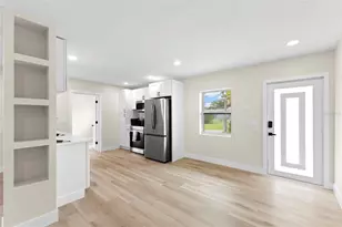 4430 Carson St NE, Saint Petersburg, FL 33703 - Photo 6