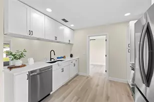 4430 Carson St NE, Saint Petersburg, FL 33703 - Photo 8