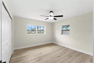 4430 Carson St NE, Saint Petersburg, FL 33703 - Photo 20
