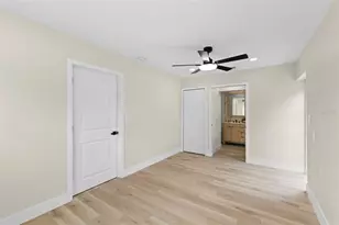 4430 Carson St NE, Saint Petersburg, FL 33703 - Photo 14
