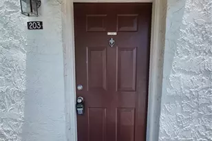 9209 Tudor Dr, Tampa, FL 33615 - Photo 2