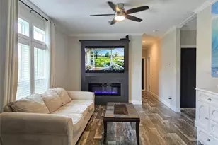 10617 Skewlee Gardens Dr, Thonotosassa, FL 33592 - Photo 8