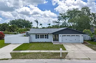 9305 120th Ln, Seminole, FL 33772 - Photo 4