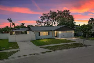 9305 120th Ln, Seminole, FL 33772 - Photo 1