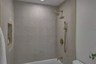 9305 120th Ln, Seminole, FL 33772 - Photo 40