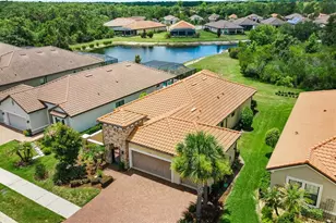 8707 Sorano Villa Dr, Tampa, FL 33647 - Photo 6