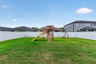 12636 Sourwood Way, New Port Richey, FL 34654 - Photo 16