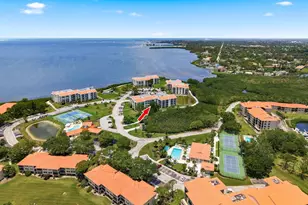 125 Mariner Dr, Tarpon Springs, FL 34689 - Photo 2