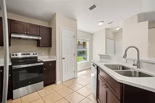 1906 Lakeview Way, Kissimmee, FL 34759 - Photo 10