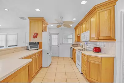 301 41st Avenue, Saint Pete Beach, FL 33706 - Photo 8
