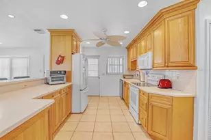 301 41st Ave, Saint Pete Beach, FL 33706 - Photo 8